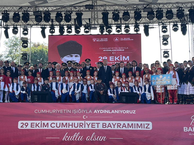 29 Ekim Cumhuriyetimizin Kuruluşunun 101.Yıldönümü İlçemizde Büyük Bir Coşkuyla Kutlandı.